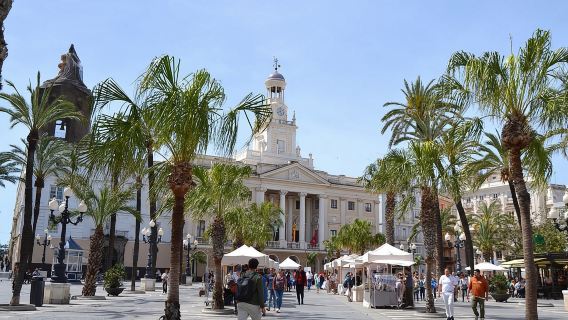 Walking Tour through Cádiz: Stories from the hand of a local guide