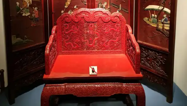 상하이 박물관 투어 그룹 반나절 투어 (박물관 2곳 중 1곳 선택 + 중국 미술관)