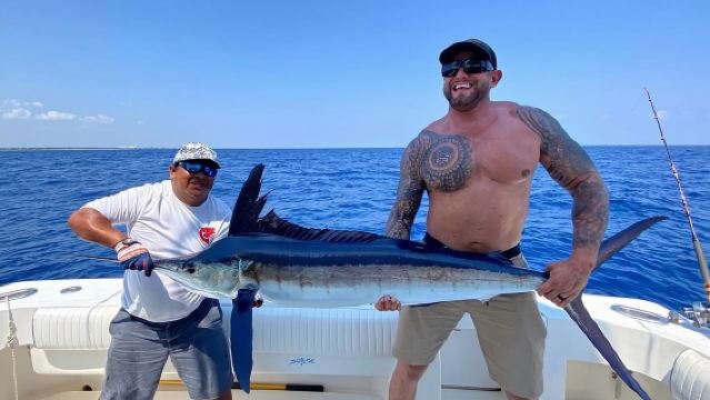 6 Hour Private Fishing Tour in Puerto Aventuras Riviera Maya