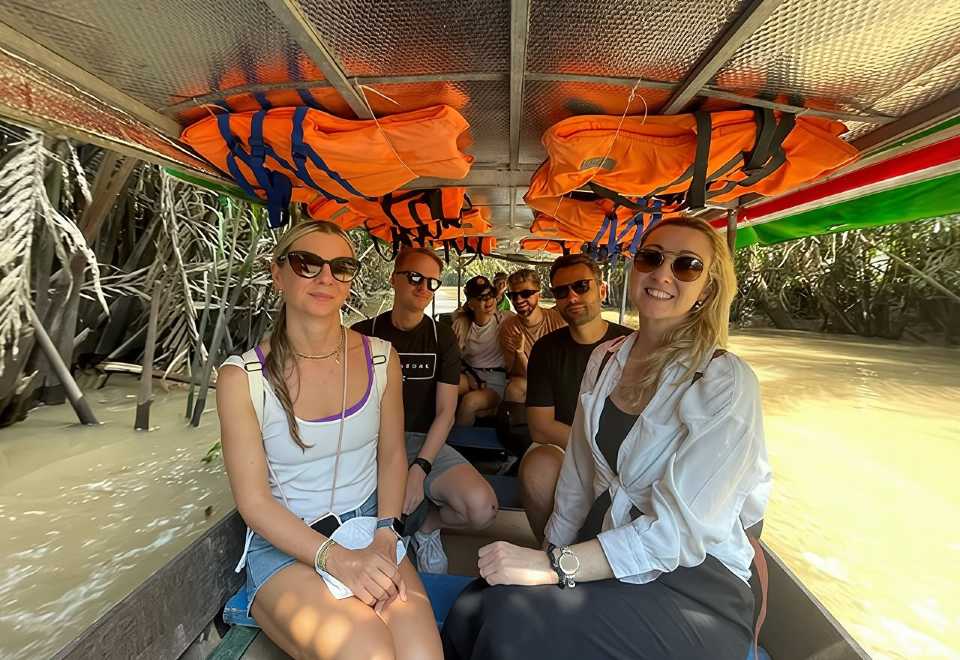 Ho Chi Minh City Departure: Mekong River Day Tour + Small Group + Boat Cruise + Traditional Vietnamese Lunch