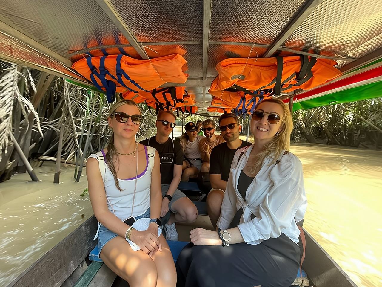 Mekong-Tagesausflug + Abfahrt von Ho-Chi-Minh-Stadt + exklusive Kleingruppe + Bootsfahrt + traditionelles vietnamesisches Mittagessen