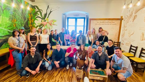 Lawatan Berjalan Kaki Gastronomik dan Budaya ke Quito dengan Rasa