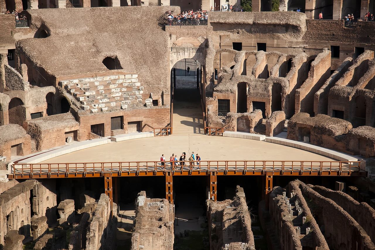 Roma: tour del Colosseo con Arena, Palatino e Foro Romano
