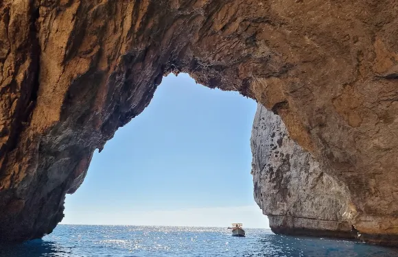 馬耳他藍洞+瓦萊塔聖約翰大教堂+舊薄荷街+大王宮上巴拉卡花園