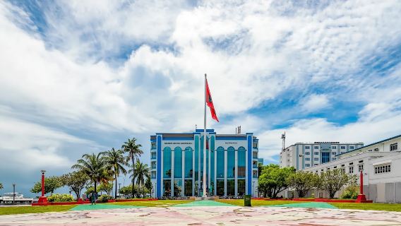 Penterjemahan di Maldives | Pemandu Pelancong | Penterjemah Pameran | Teman Lawatan Perniagaan | Lawatan Bebas dengan Pemandu Tempatan