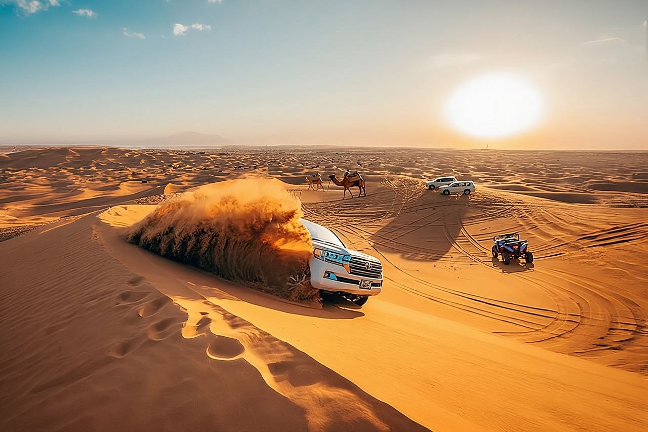 ทัวร์ส่วนตัว 4 ชั่วโมง ขี่อูฐชมทะเลทรายแดง พร้อมชมเหยี่ยวและสัมผัสความตื่นเต้นบนเนินทราย