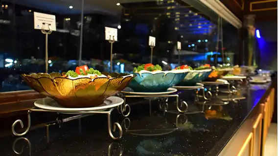 【白玉蘭號夜遊湄南河】浪漫遊船 美食相伴 是您的必選之一