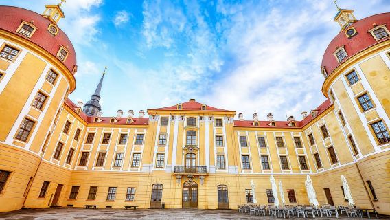 From Vienna: Fairytale Village, Hallsttat, and Salzburg Tour