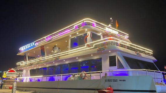 Goa: Triple Deck Family Dinner Cruise and Performances