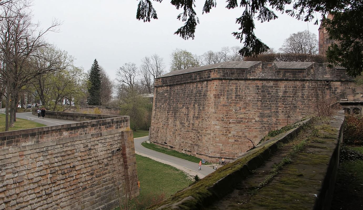 Nuremberg: Tunnels and Secret Passages in the City Wall Tour