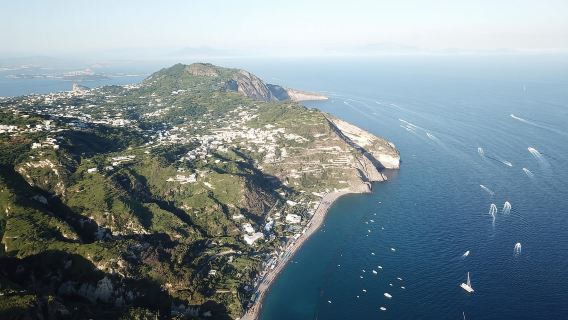 Ischia: Sant'Angelo e Maronti con traslados desde Nápoles