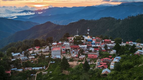 Von Oaxaca: Einfacher Sammeltransfer nach San Jose del Pacifico