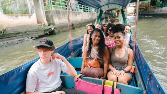Ganztägige Kanaltour mit dem Longtail-Boot zum schwimmenden Markt von Bangkok