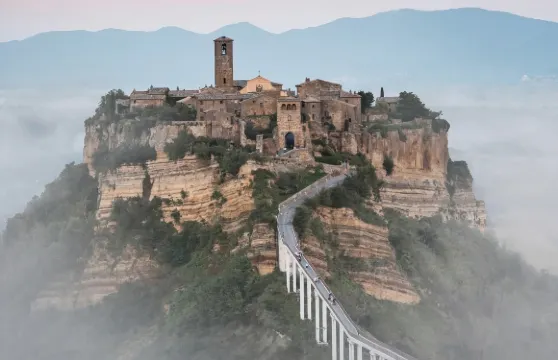 意大利白露里治奥托斯卡纳一日遊 中文司機8人小團