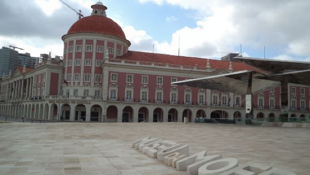 Angola - Seluruh Negara | Penterjemah & Pemandu Pelancongan | Pemandu Tempatan | Pameran | Lawatan Perniagaan | Perkhidmatan Tempatan | (Boleh Disesuaikan Secara Peribadi)