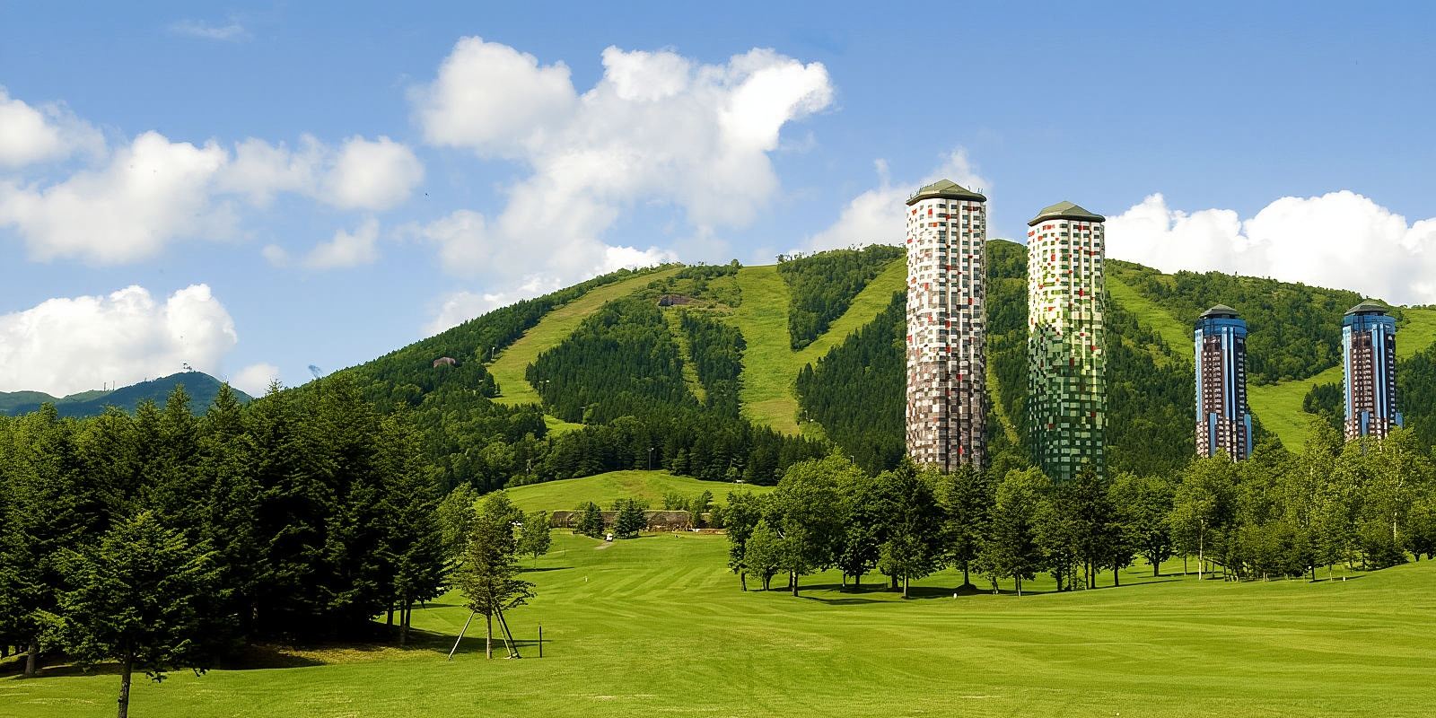 Bus diretto ad alta velocità dall'Aeroporto di Shin-Chitose al Tomamu Resort Hoshino a Sapporo