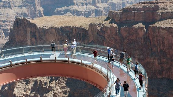 Grand Canyon West Rim Bus Tour and Hoover Dam Photo Stop