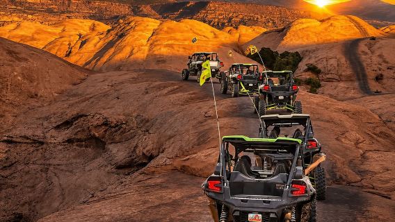AVVENTURA FUORISTRADA UTV MOAB HELL'S REVENGE CON VEICOLO A NOLEGGIO ALTAMENTE VALUTATA