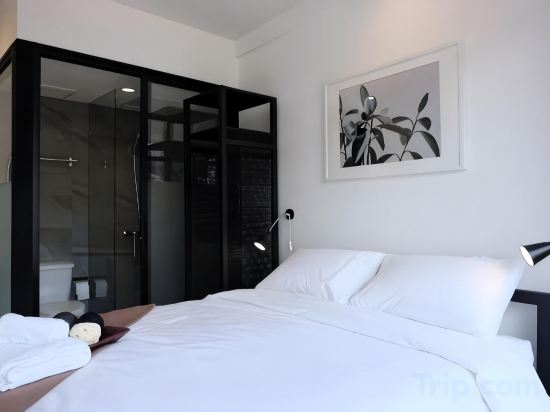 Haus Sathorn 21 - Tap to explore photos