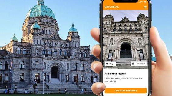 Victoria Scavenger Hunt and City Highlights Walking Tour