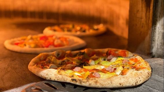 Pizza and Gelato Cooking Class at a Tuscany Farmhouse from Florence