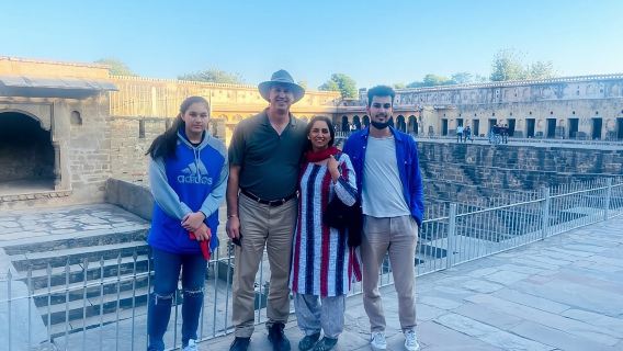 Trasferimento privato da Agra a Jaipur via Fatehpur Sikri e Chand Baori, Step Well