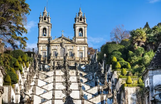 布拉加及吉馬良斯小旅行團：包午餐及所有門票