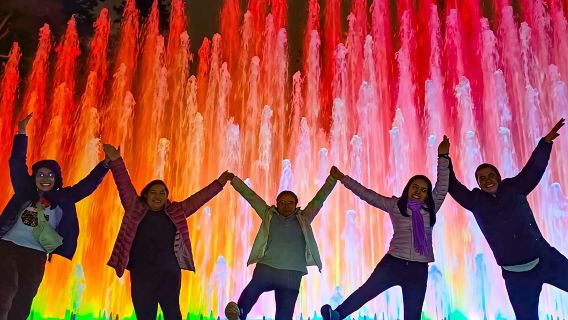 Tour nocturno por Lima: Circuito Mágico del Agua y Espectáculo de Fuentes