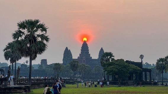 Tour guidato privato all'alba di Angkor