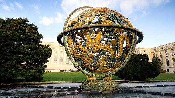 Geneva, Switzerland Half-Day City Tour|Including mini train|Optional Lake Geneva cruise in summer