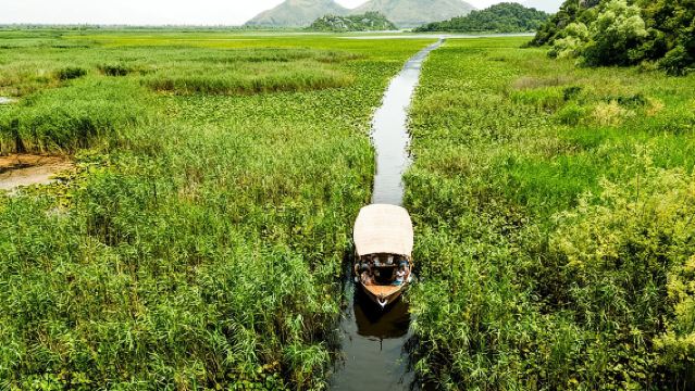 Taman Negara Tasik Skadar: Lawatan Bot Berpandu ke Biara Kom