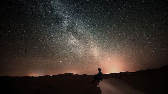 ทัวร์ซาฟารีทะเลทรายยามค่ำคืน, ชมดาว, ขับรถบนเนินทราย และเยี่ยมชมทะเลสาบในแผ่นดิน