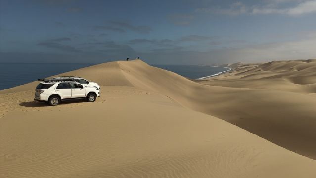 Sandwich Harbour 4x4 Guided Tour - Unforgettable Adventure