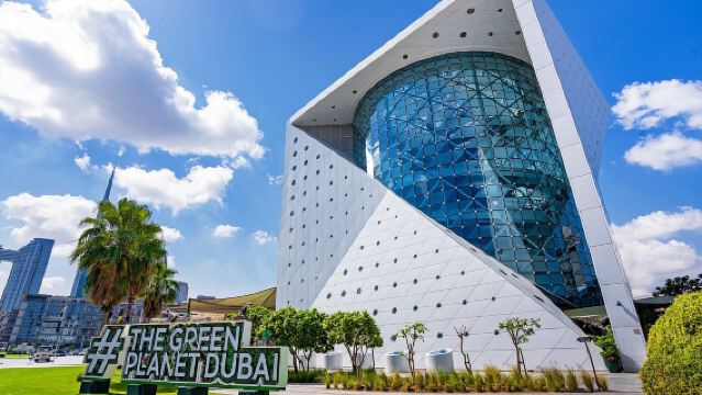 La Planète Verte - La forêt tropicale intérieure unique de Dubaï