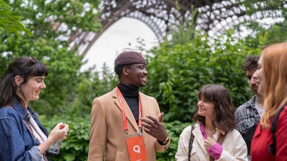 París: Visita guiada a la Torre Eiffel con acceso a la cima