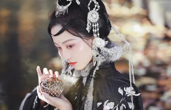 常州Trip Moments【街拍跟拍航拍抓拍婚拍/多語言翻譯攝影師/攝影攝像/底片全送】