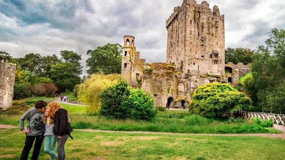 Dublin ke Rock of Cashel, Cork City & Lawatan Berpandu Istana Blarney