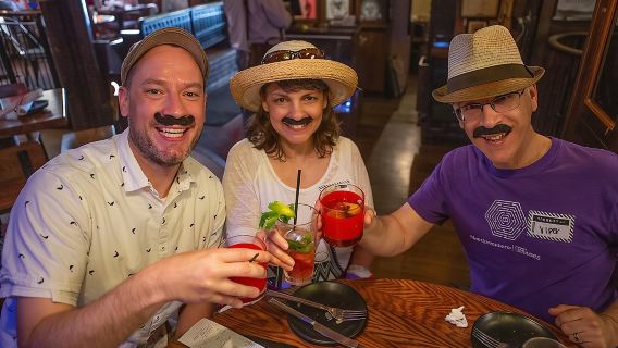 Milwaukee Food Tour with 5 Local Favorites Tastings & Secret Dish