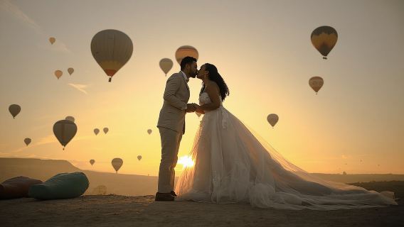 Magisches Fotoshooting in Kappadokien mit einem professionellen Fotografen