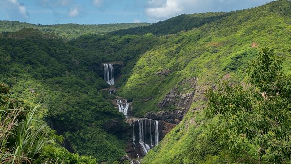Mauritius Tamarind Falls hiking trip