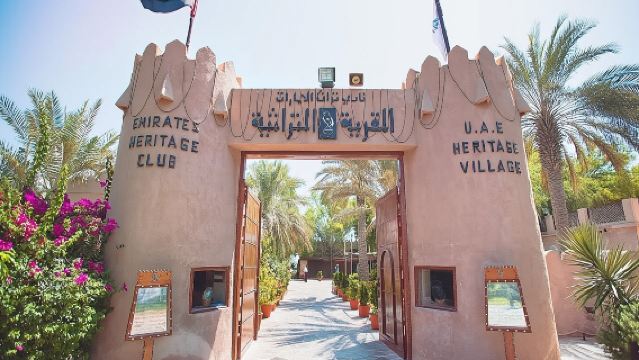 ทัวร์เมืองอาบูดาบีระดับพรีเมียมพร้อมไกด์นำเที่ยวและรวมอาหารกลางวัน