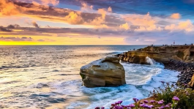 美國聖地亞哥老城+拉荷亞海灣+勝利之吻一日遊丨中文司上門接送