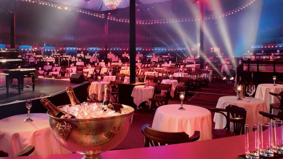 Berlin: Kabarett – Das Berliner Musical im Tipi am Kanzleramt