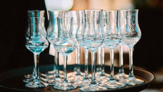 Budapest: Lawatan Makanan Jalanan Berpandu dengan Wain Manis