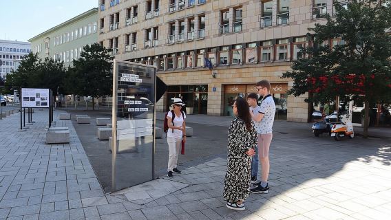 Recorrido a pie por la vida tras el Telón de Acero de Varsovia