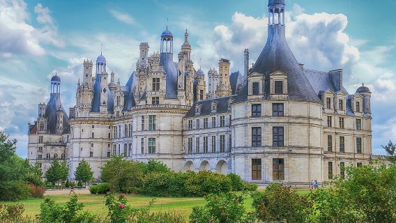Day Tour of Chateaux of Chenonceau, Chambord & Caves Ambacia from Tours/Amboise