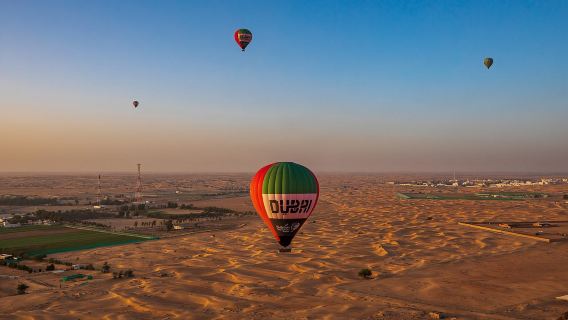 Dubai Hot Air Balloon Ride with Land Rover transfer, In-Flight Falcon, Michelin Breakfast