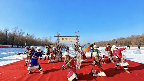 ฮาร์บิน เฮอเจิน แคมป์ตกปลา (ประสบการณ์ตกปลาน้ำแข็งสุดพิเศษ + กิจกรรมใหม่ล่าสุด + ฝึกสอนโดยผู้เชี่ยวชาญ)