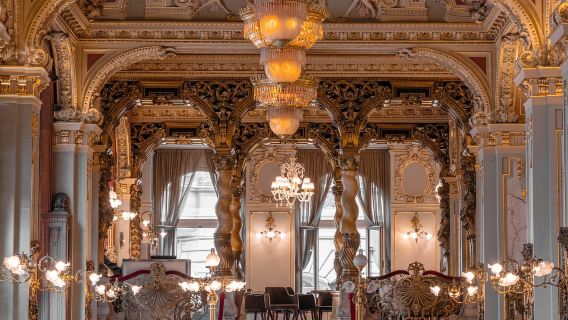 ทัวร์ 1 วัน ป้อมชาวประมง + คาเฟ่นิวยอร์ก + การล่องเรือชมวิวแม่น้ำดานูบในบูดาเปสต์