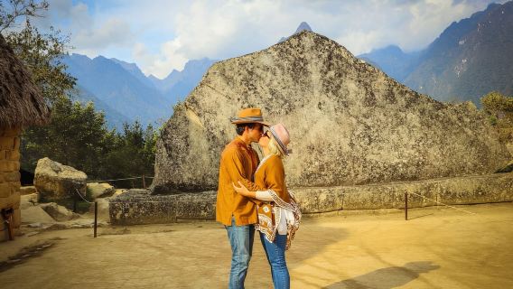 Desde Cuzco: Tour de día completo en grupo privado a Machu Picchu con almuerzo